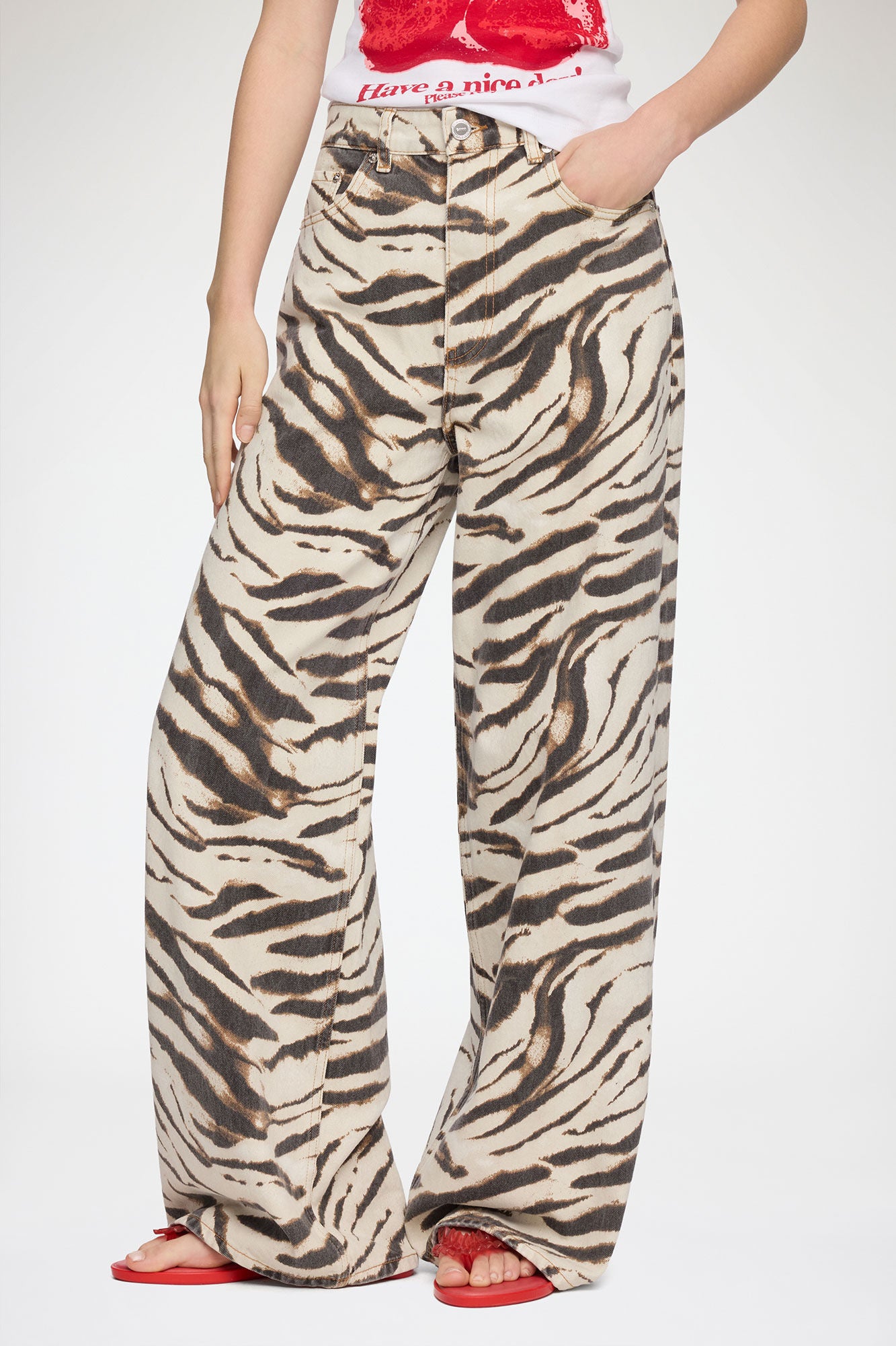 Lari Wide Jeans in Zebra Denim - GANNI