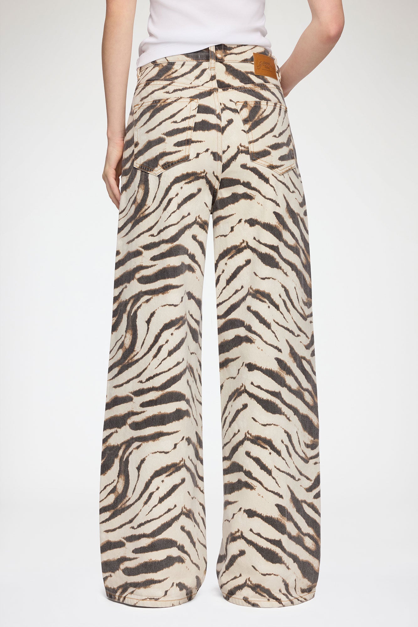 Lari Wide Jeans in Zebra Denim - GANNI