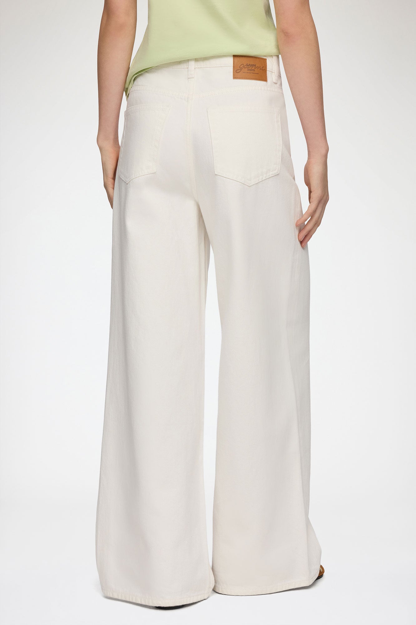 Lari Straight Jeans in White Denim - GANNI