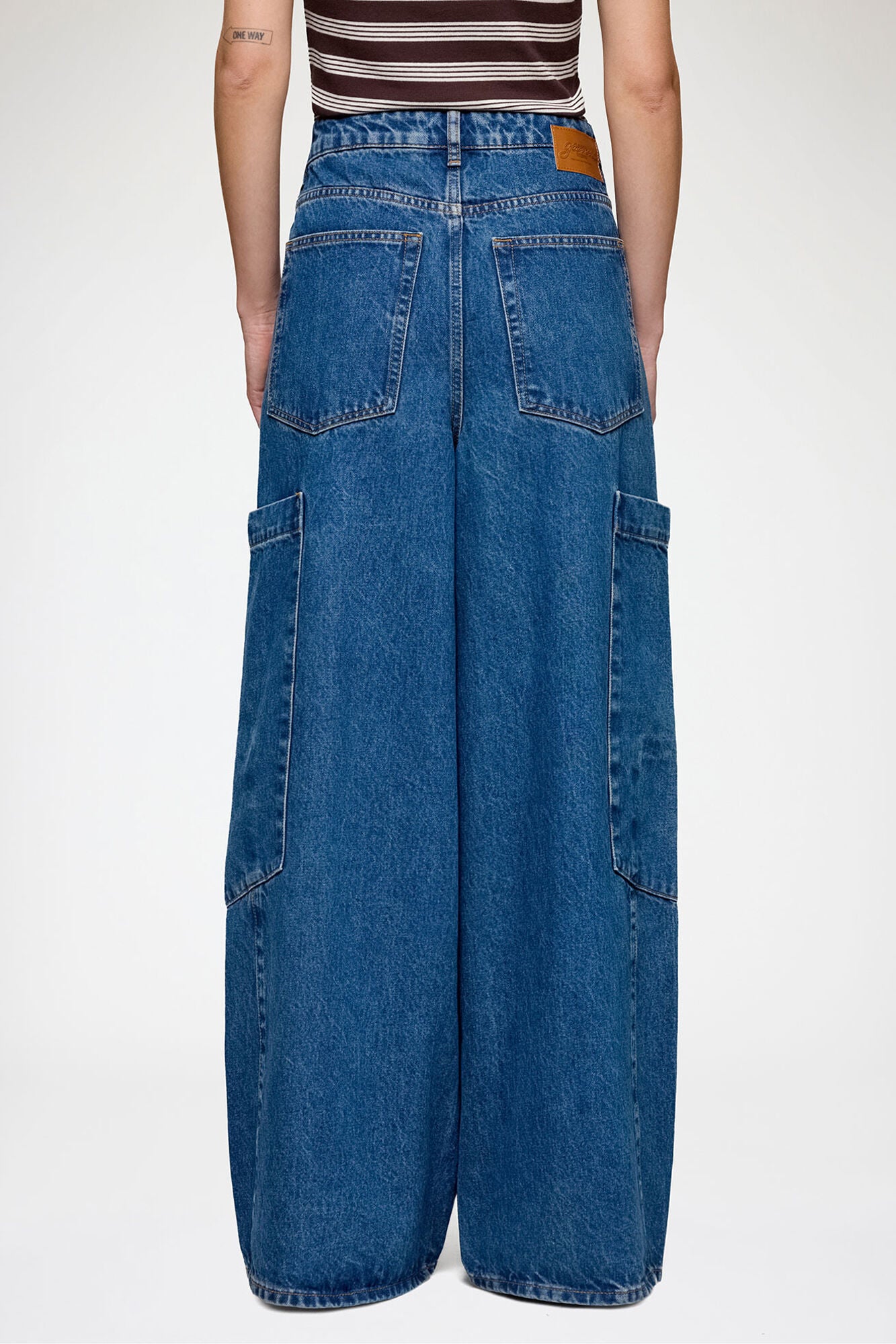 Baggy Cargo Jeans in Rigid Denim - GANNI