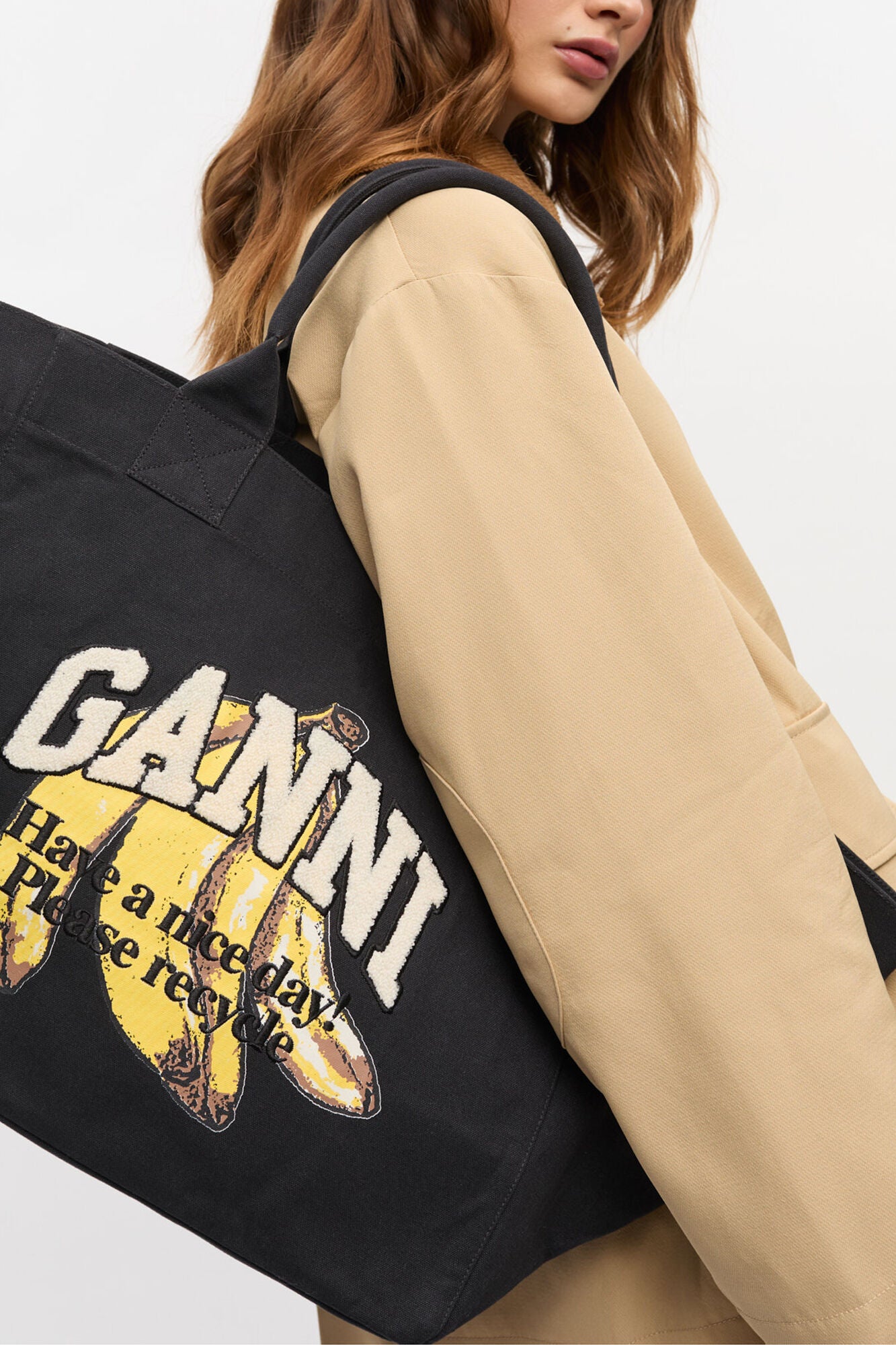Black Black XXL Banana Print Tote - GANNI