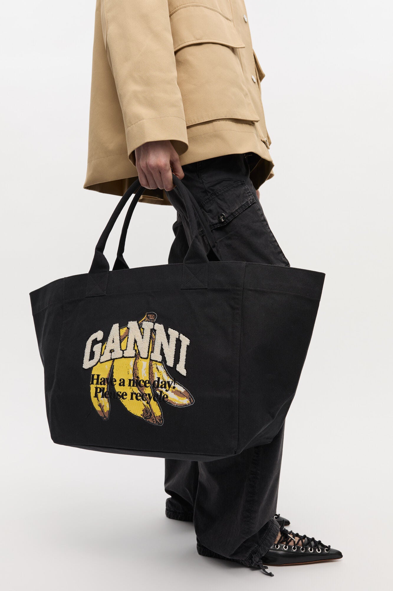 Black Black XXL Banana Print Tote - GANNI