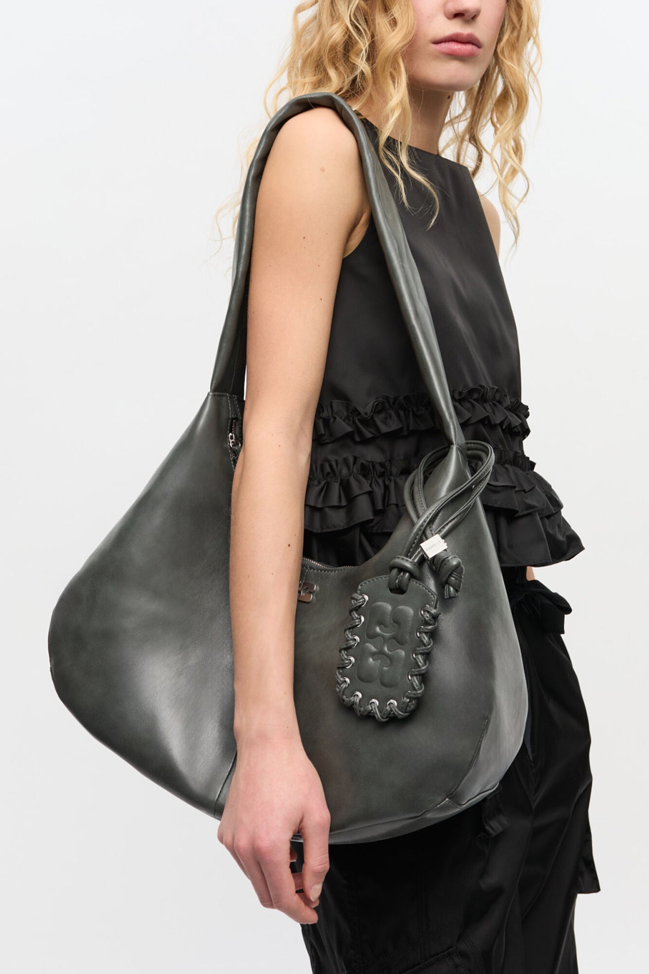 Steal Grey Steal Grey Medium Hobo Bag - GANNI