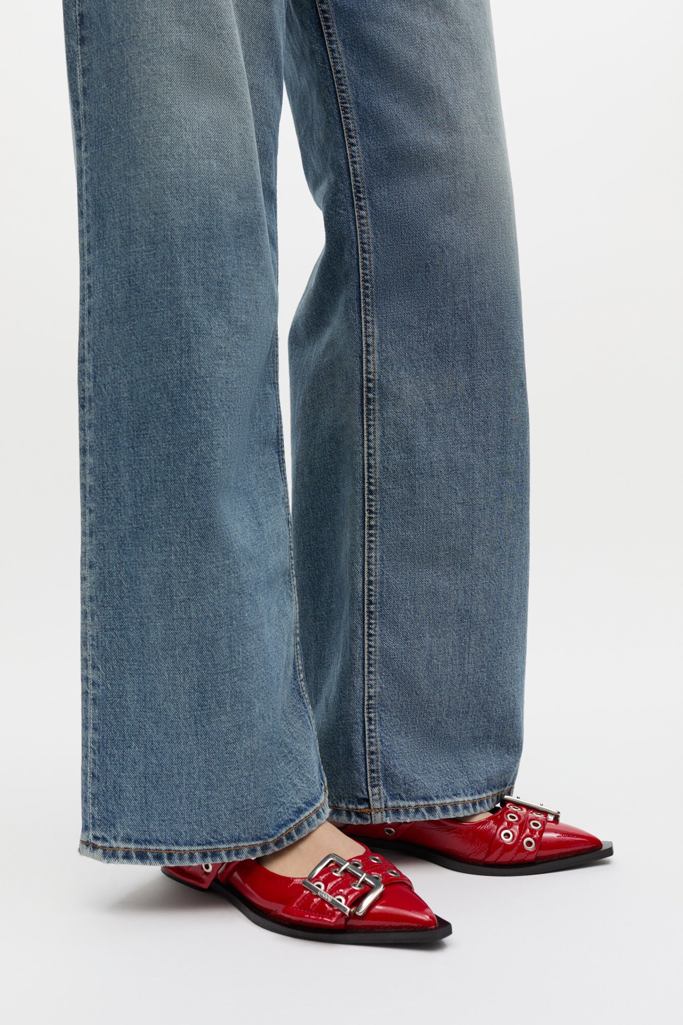 Feminine Buckle Ballerinas in Red - GANNI